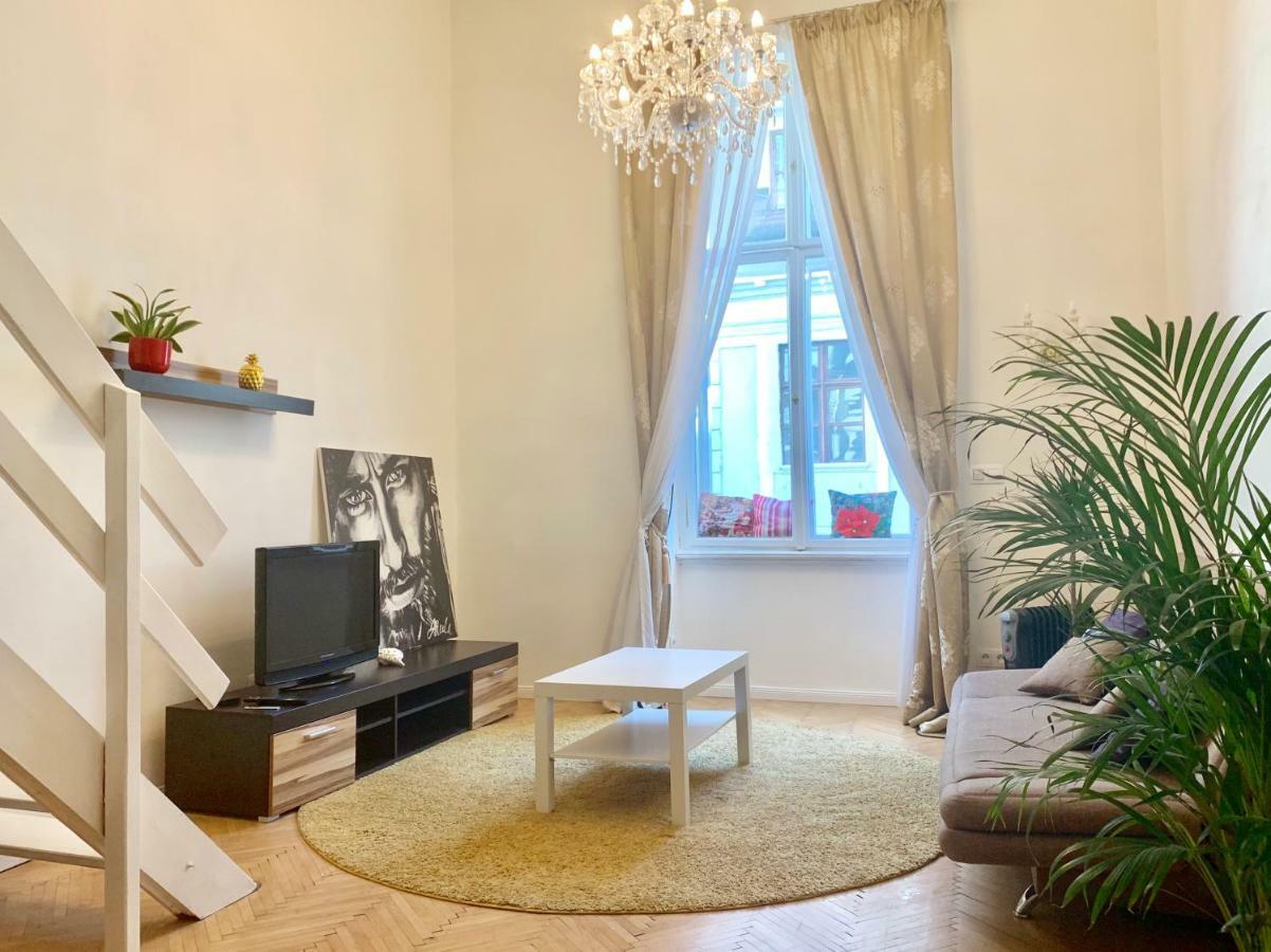 Paul'S Palace - Absolute Center! Братислава Екстериор снимка